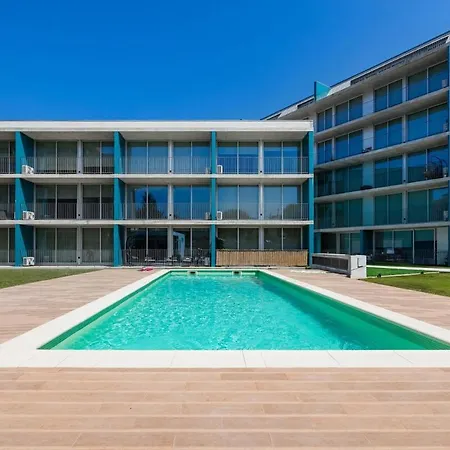 Sunny Vibes & Balcony With Pool Lägenhet Espinho (Aveiro)