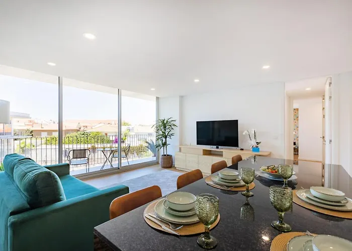 Apartment Sunny Vibes & Balcony With Pool Espinho (Aveiro)