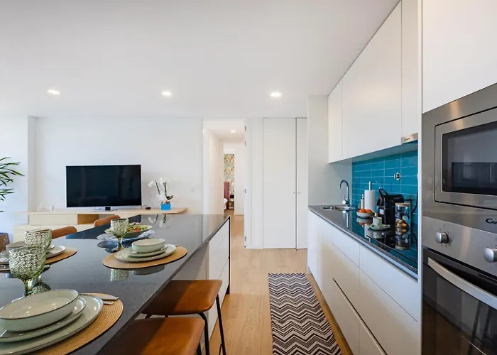 Apartment Sunny Vibes & Balcony With Pool *