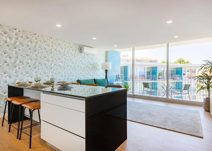 Apartment Sunny Vibes & Balcony With Pool *