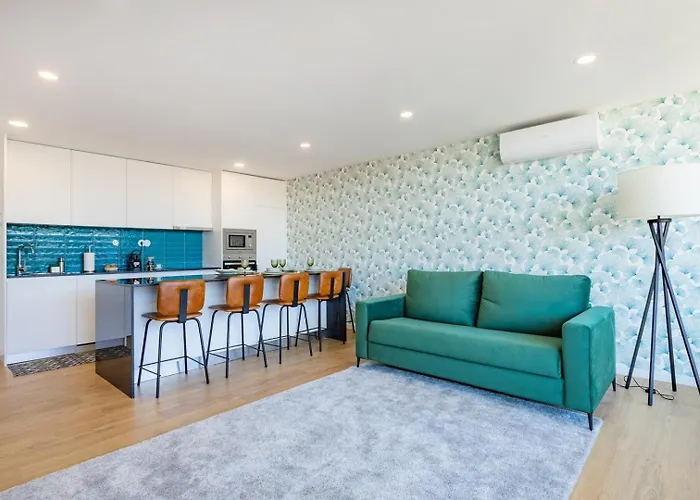 Apartment Sunny Vibes & Balcony With Pool *